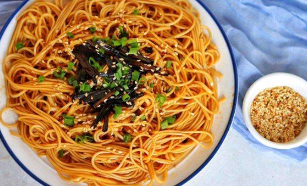 Scallion Oil Noodles-shanghai Scallion Oil Noodles-shanghai